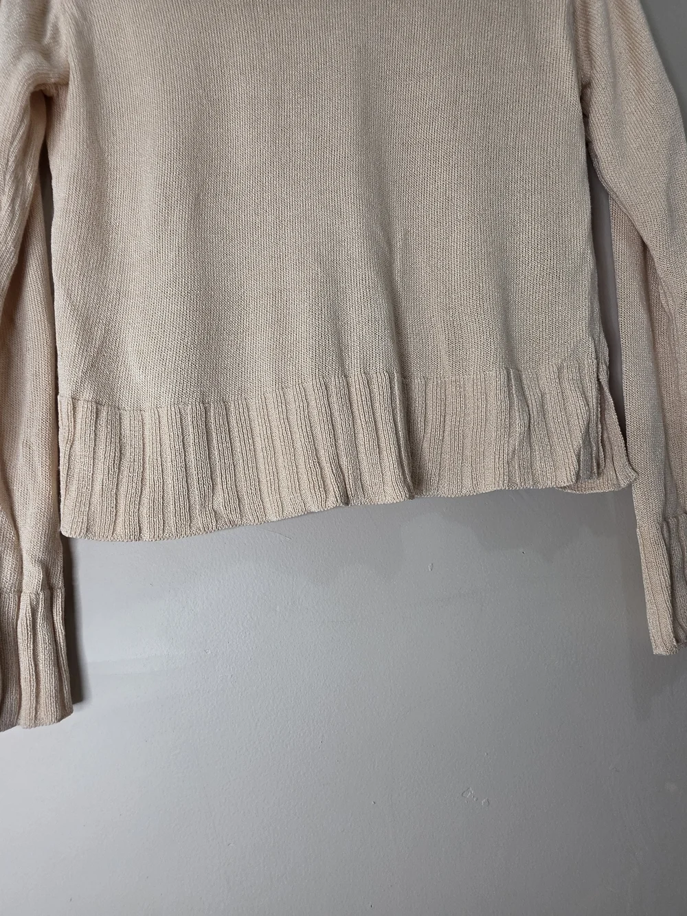 Ann Taylor LOFT Beige Knit Sweater Ruffle Hem Size S Soft Lightweight - Picture 12 of 13